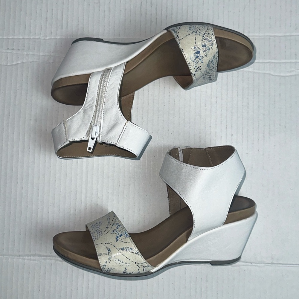 Bueno White Leather Wedge Sandals Size 37 | Metallic Detail | EUC - Picture 4 of 9
